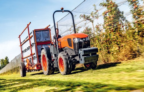 Kubota iepazīstina ar M5002 Narrow sērijas traktoriem