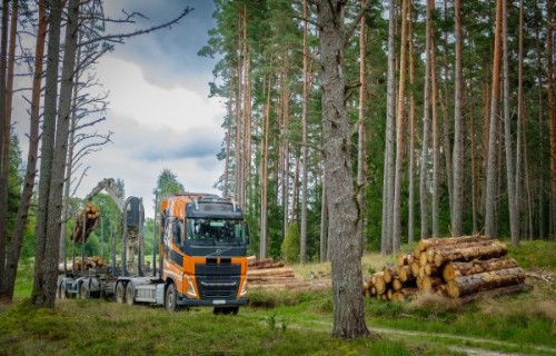 Riepu spiediena kontroles sistēma - saudzē ceļus un nodrošina koksnes piegādes klientiem