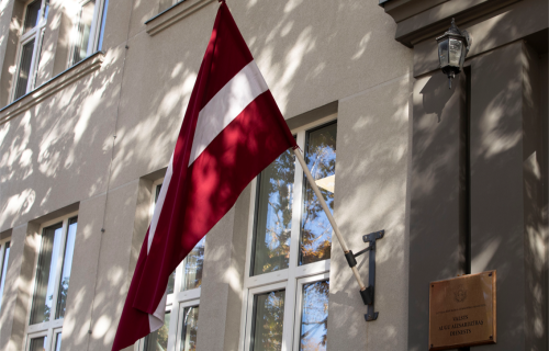 VAAD Atzinības rakstus saņem uzņēmumi par ilggadēju un veiskmīgu sadarbību