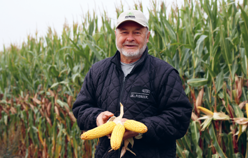 Simts gadi kopā ar lauksaimniekiem: Pioneer stāsts Baltijas valstīs