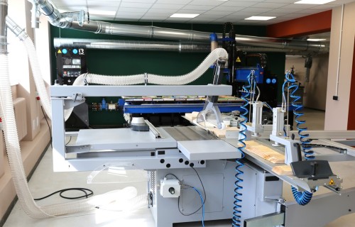Atklāta jauna kokapstrādes laboratorija LBTU Malnavas koledžā