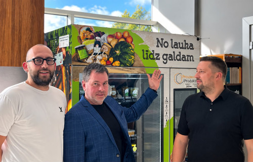 Pašapkalpošanās tirdzniecības stacijas paver jaunas iespējas vietējo produktu pieejamībai